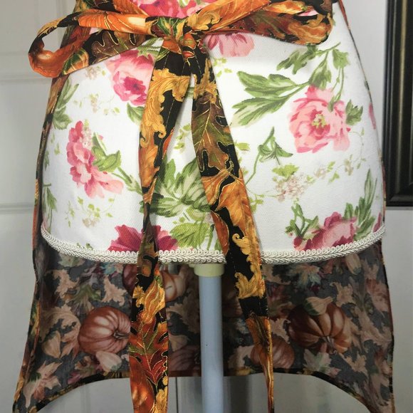 Harvest Pumpkins Halloween or Autumn Colorful APRON Women's Kitchen Apron - Picture 2 of 3